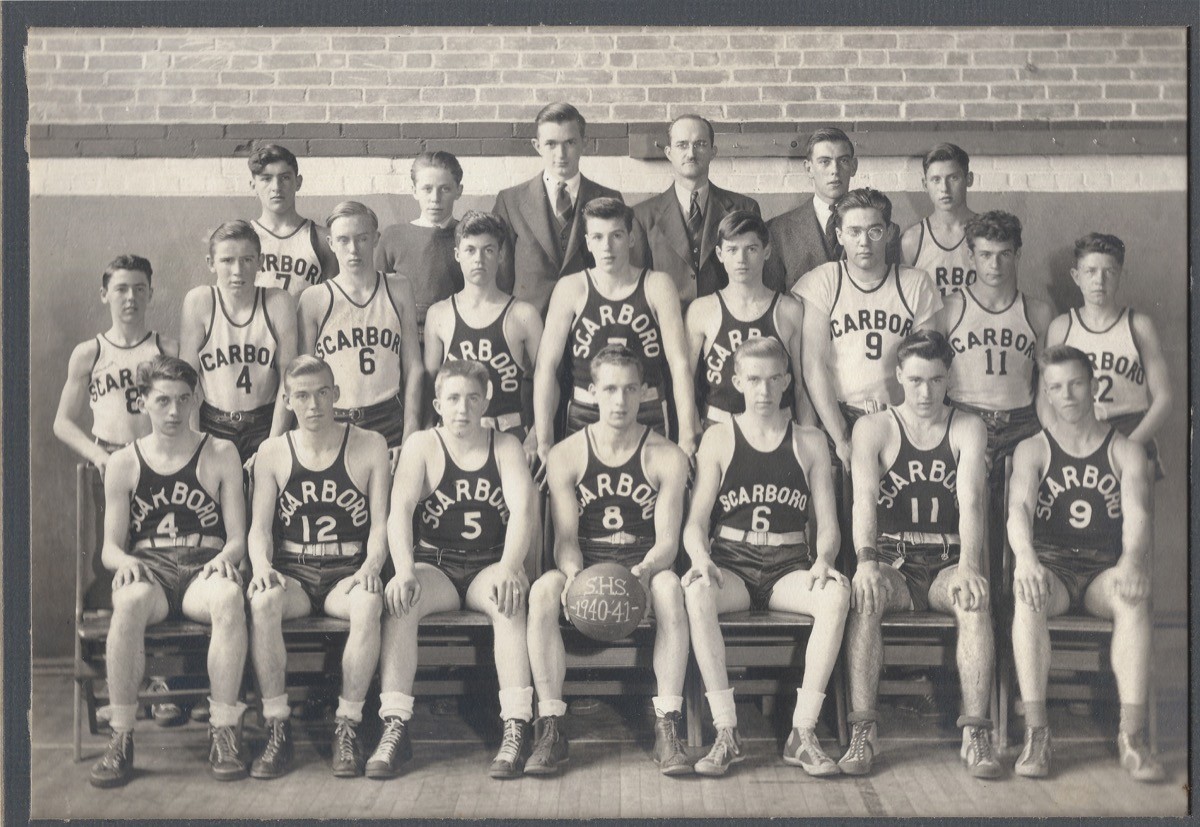 Scarborough-HS-Basketball-Team-1940-1941-2019.38.01a