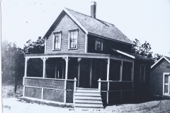 Locale-Prouts-Neck-House-on-Harmon-St.-96.13.4-CC