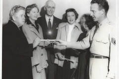 Organizations-WW2-Ground-Observers-Posts-WWII-Observers-Val-Krijanovsky-in-center-90.45.1k