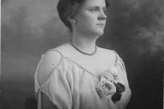Lona-A-Owen-Hunkins-1880-1962-2019.49.03