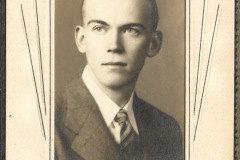 Thomas-Everett-Ev-Withee-SHS-Class-1942-2023.02.04-ah