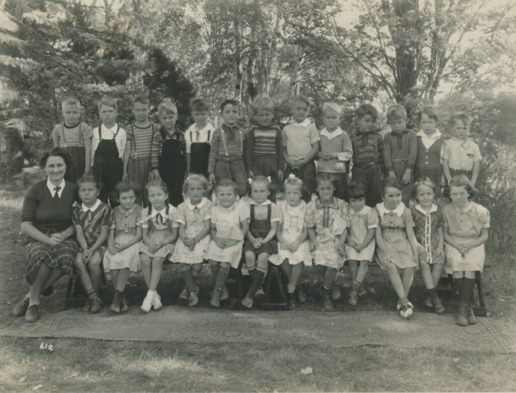 Photo of Oak Hill School students, circa 1941